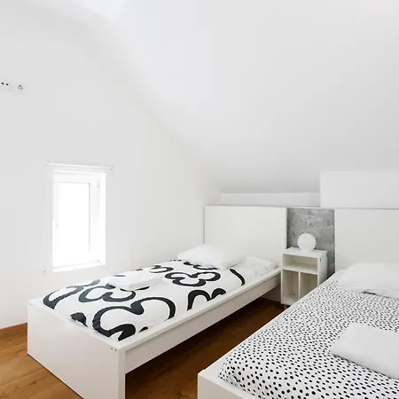 Casas De Fado Лиссабон